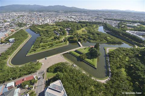 五稜郭公園（五稜郭タワー入場は別料金：おひとり1,200円）